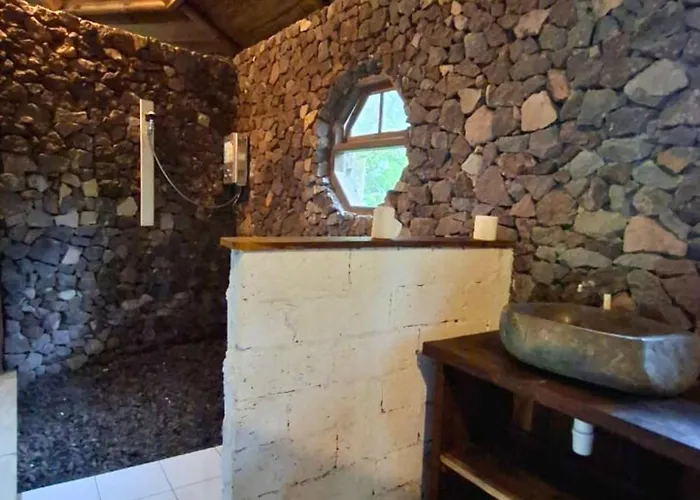 Warung Rekreasi Hotel