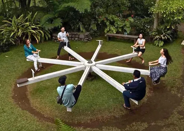 Hotel Warung Rekreasi